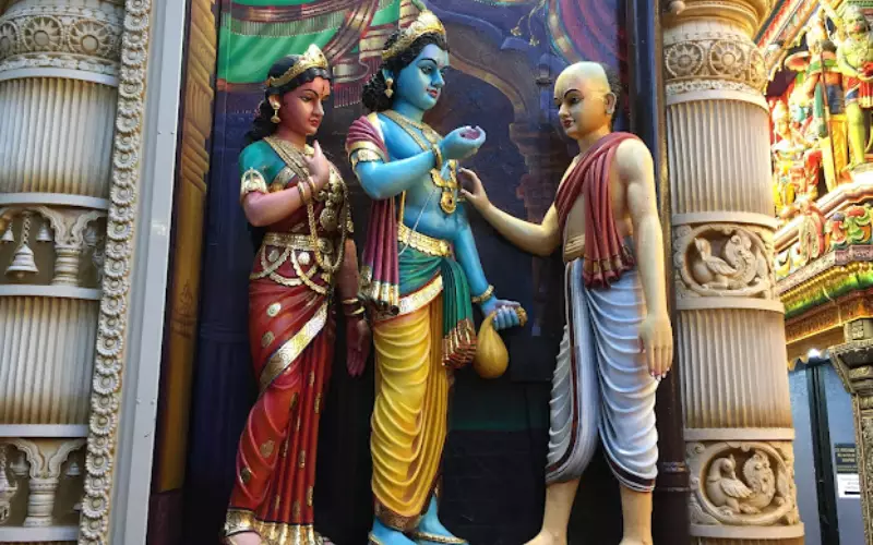 A beautiful image of statues from Sri Krishnan Temple