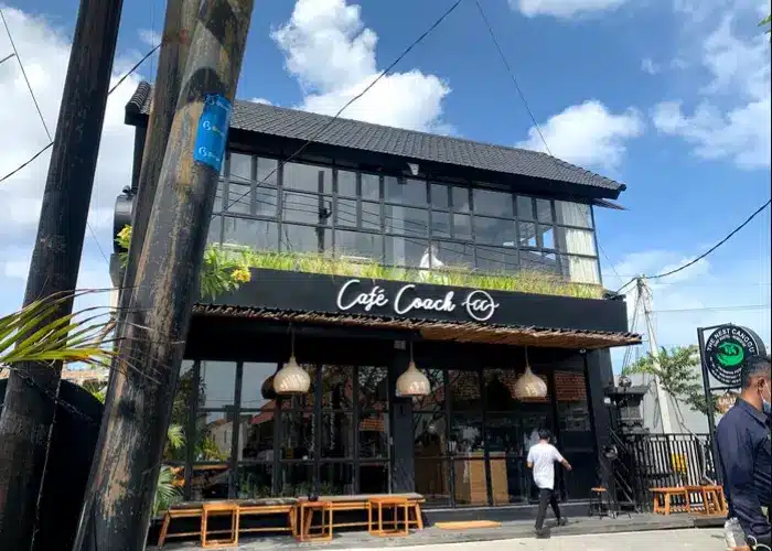  Coach Cafe