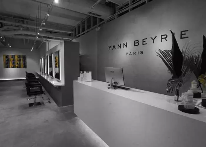 Yann Beyrie Salon